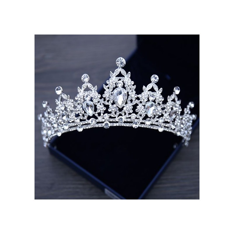 تاج عروس کریستالیی